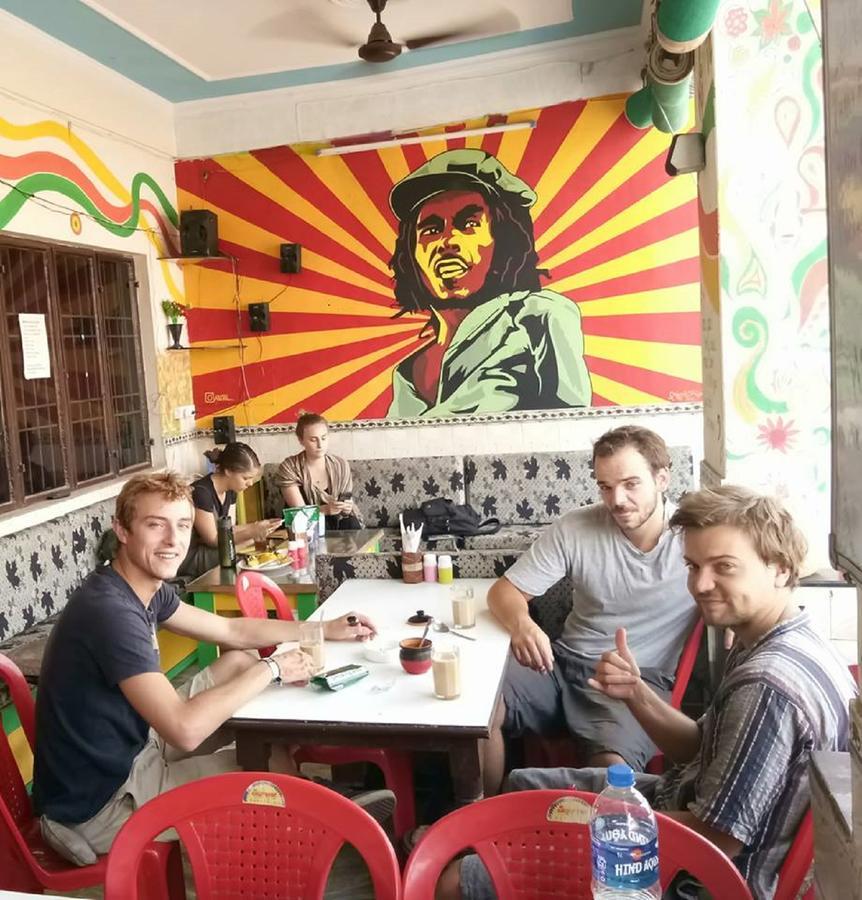 Backpacker Panda Friends - Agra Hostel Agra  Kültér fotó