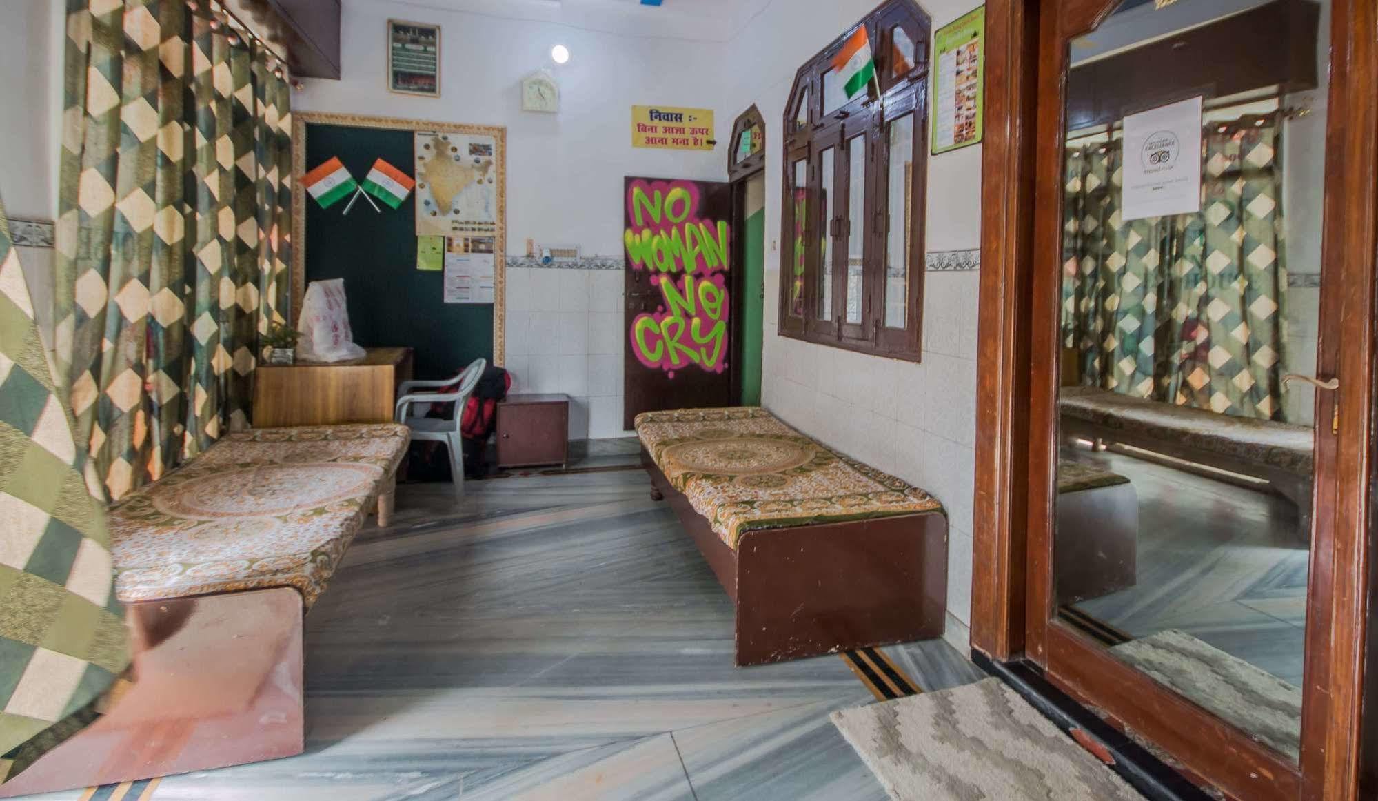 Backpacker Panda Friends - Agra Hostel Agra  Kültér fotó