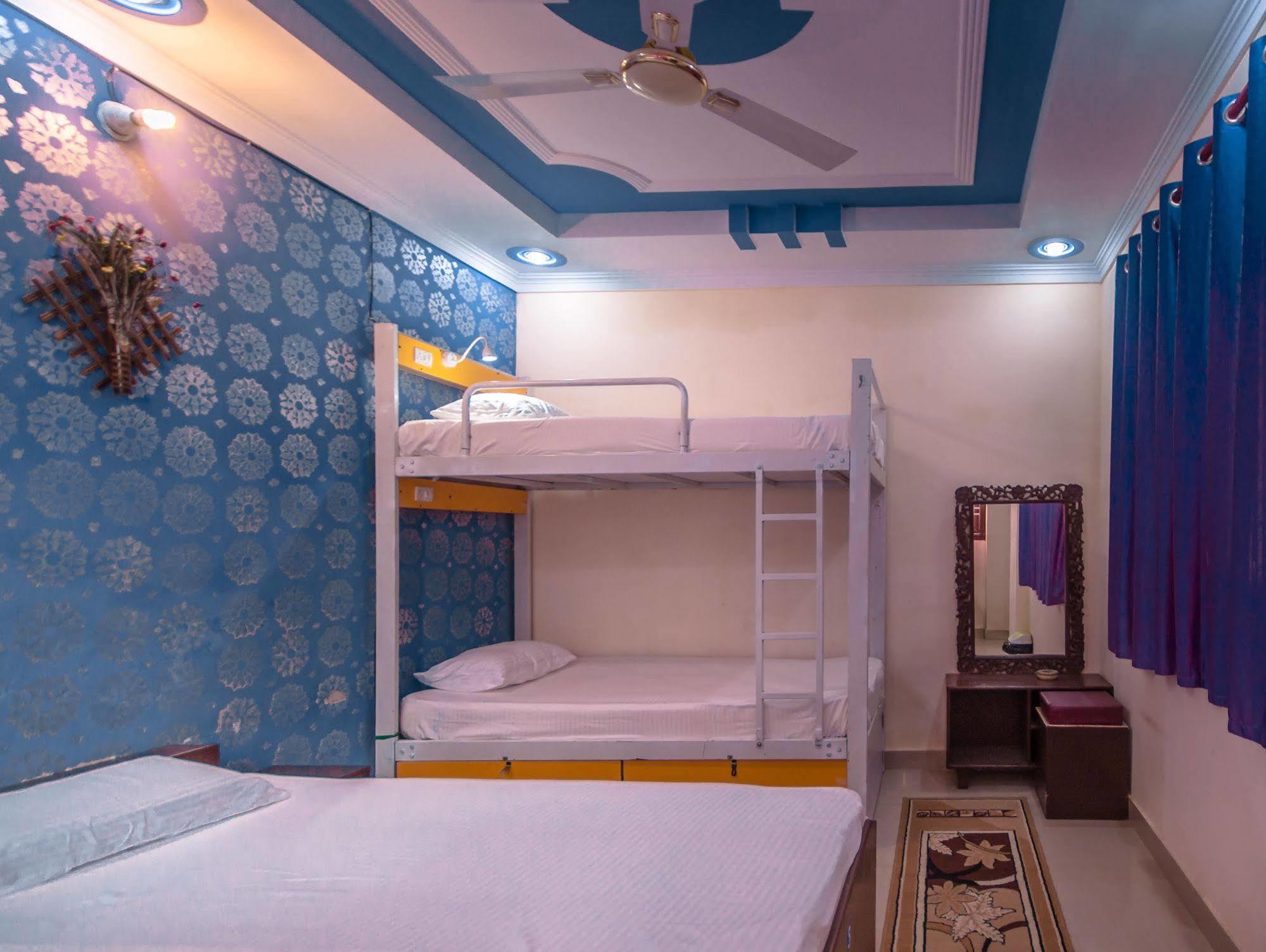 Backpacker Panda Friends - Agra Hostel Agra  Kültér fotó