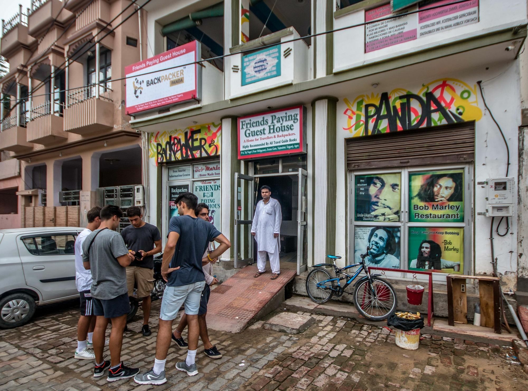 Backpacker Panda Friends - Agra Hostel Agra  Kültér fotó